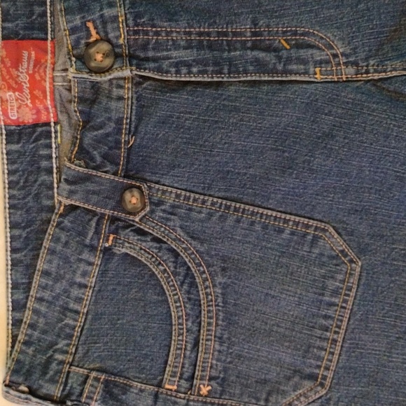 Levi's Strauss Signature stretch Capri jeans. - Picture 3 of 11